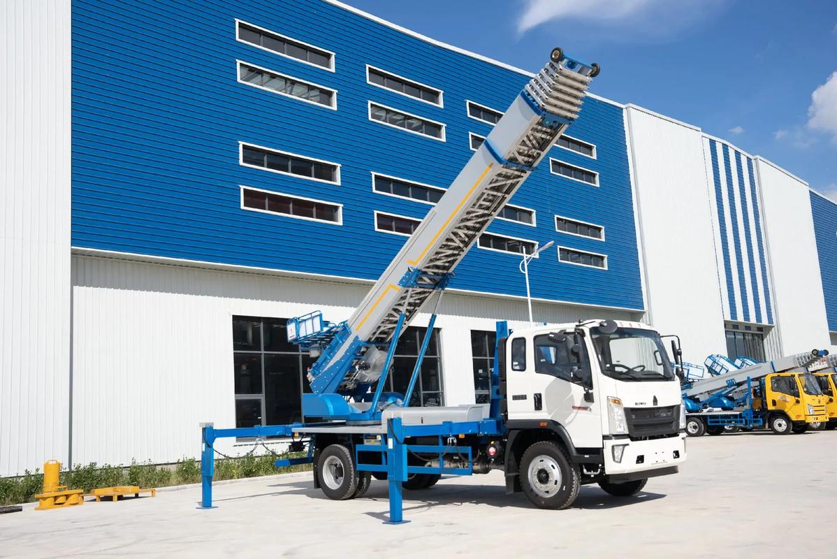 樟木头镇小型云梯车上料车租赁多少钱