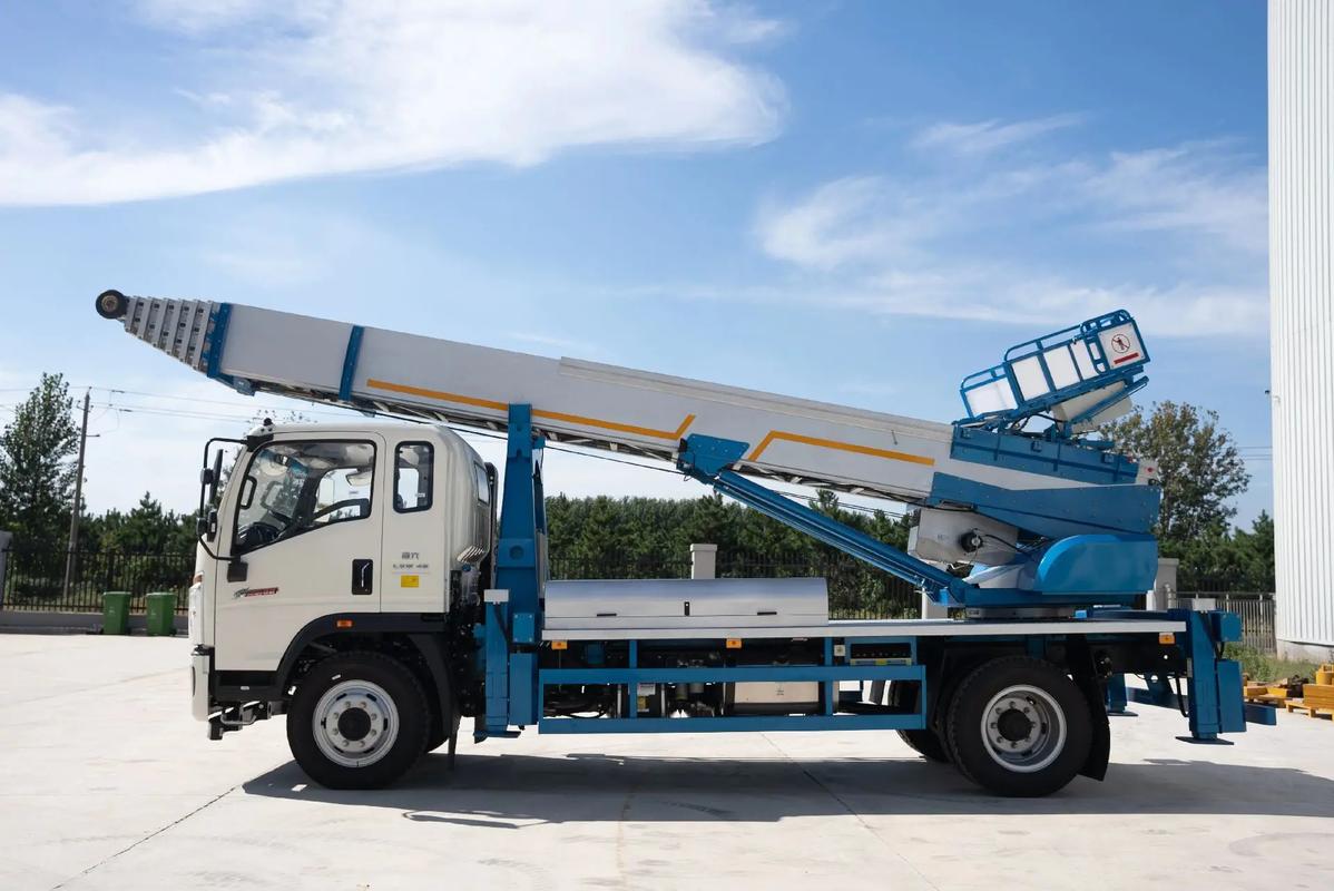 樟木头镇云梯上料车租赁费用