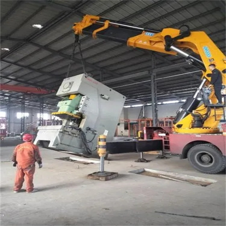 樟木头镇80吨折臂吊车出租附近电话