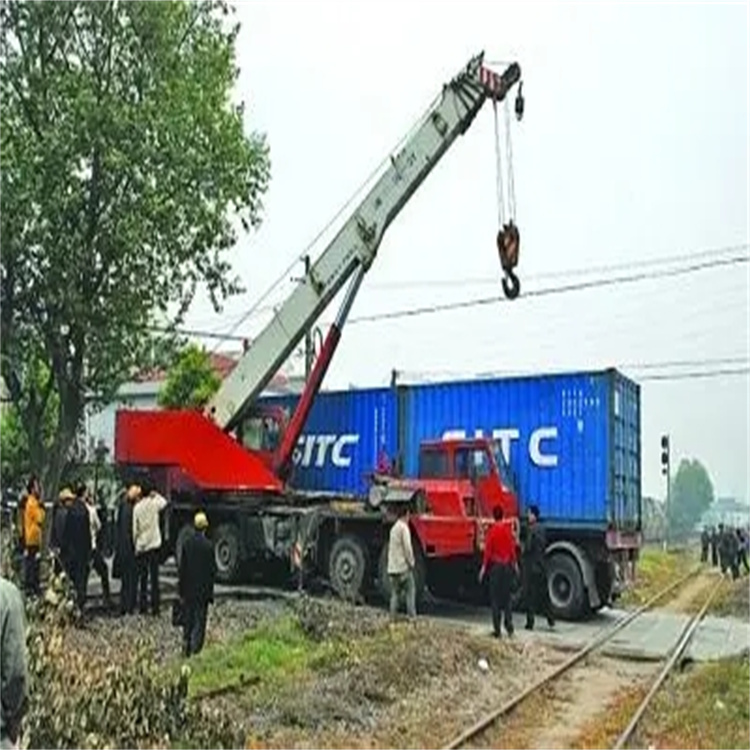 樟木头镇如何快速找到附近的吊车救援公司